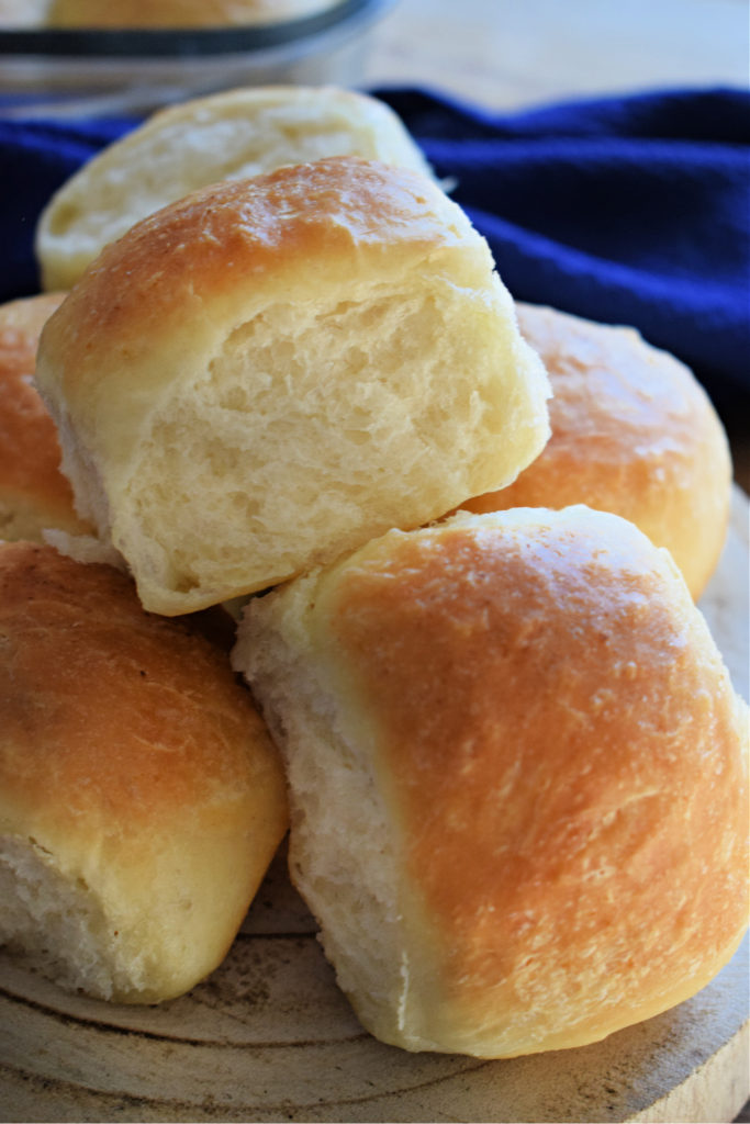 Fluffy White Dinner Rolls