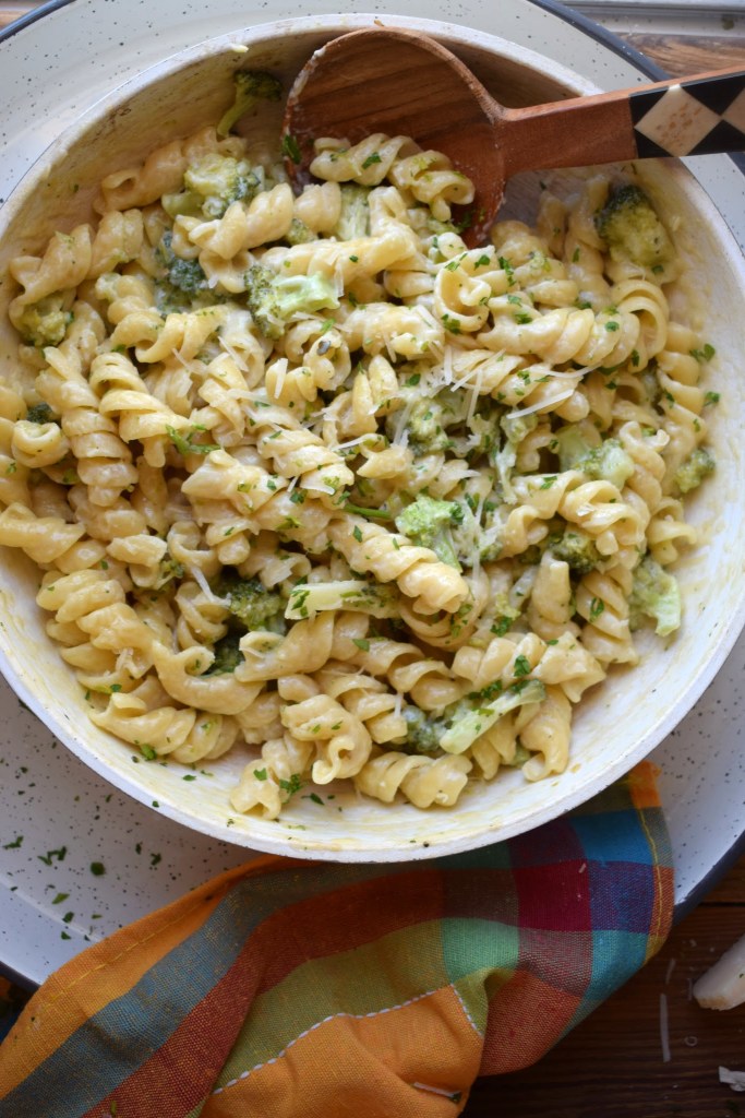 20 Minute Parmesan Pasta with Broccoli and a colourful napkin
