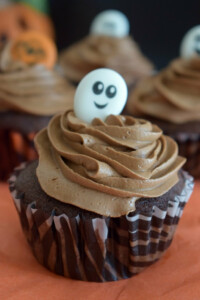 close up of the double chocoalte cupcakes