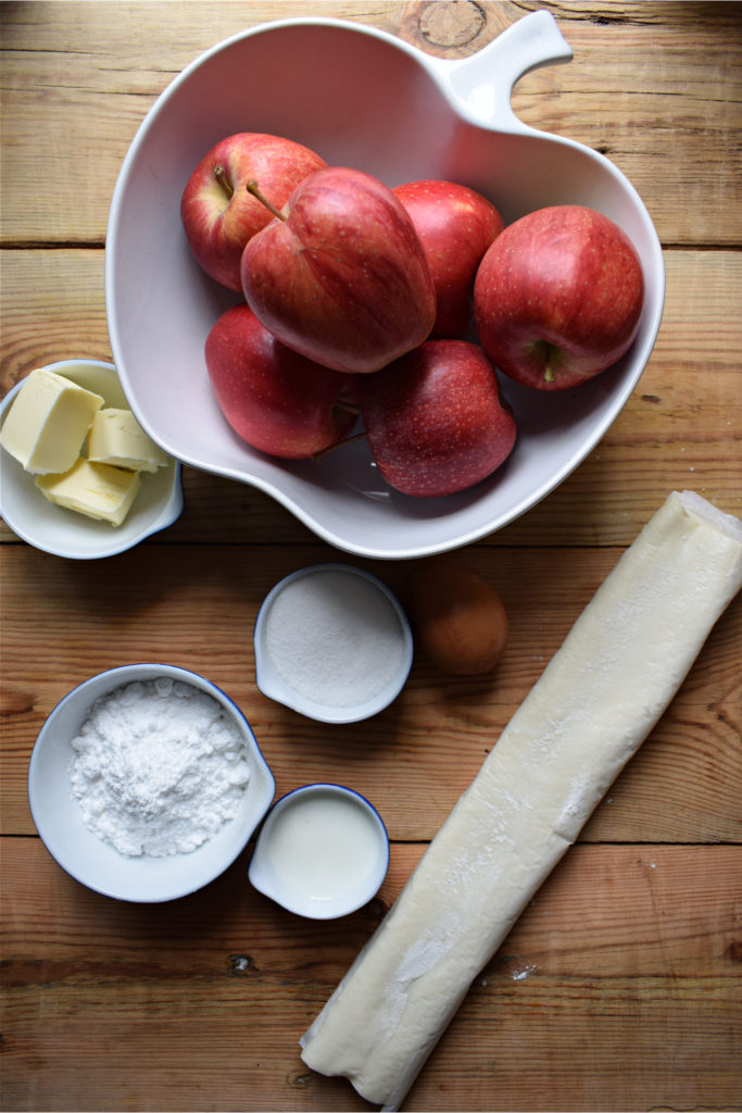 Ingredients to make the easy apple danish