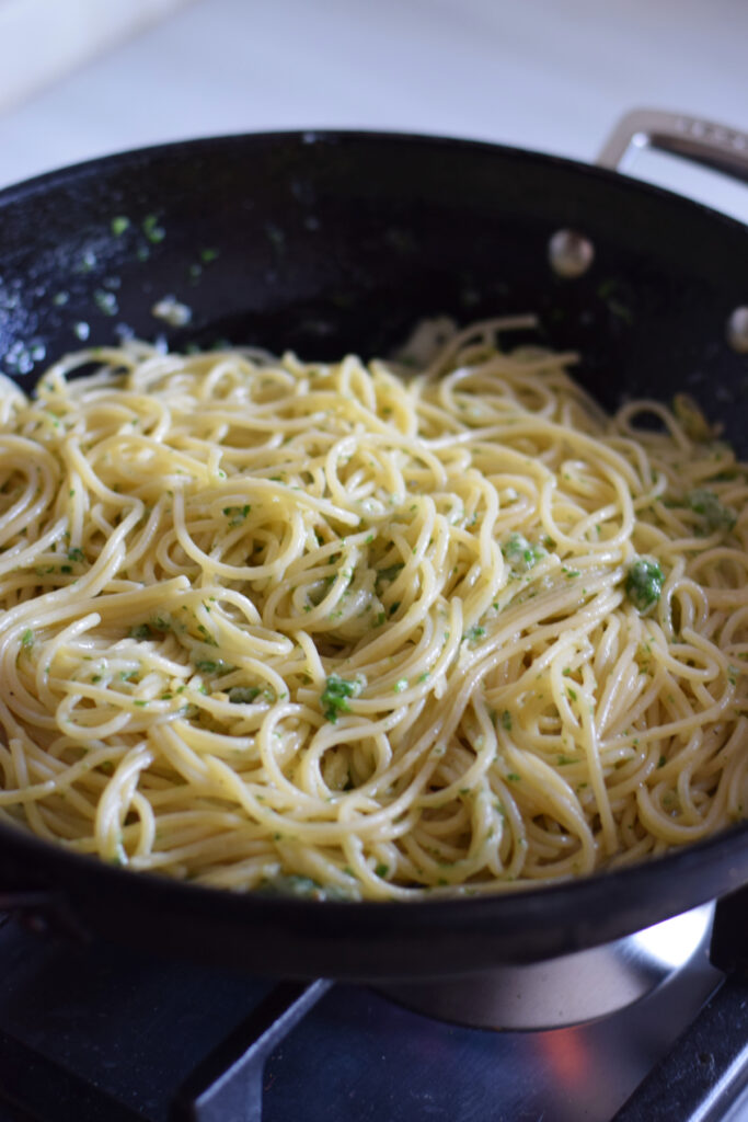 Spaghetti with parmesan cheese and garlic.
