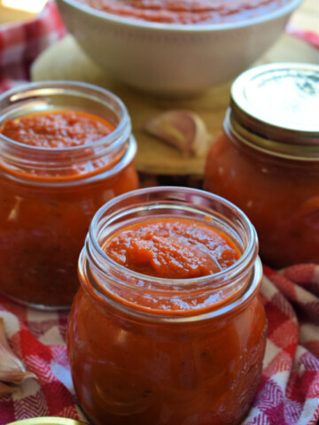 jars of homemade Marinara Sauce