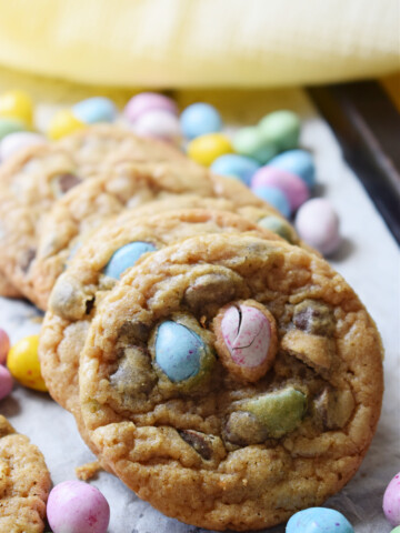 mini-egg-cookies-image2 Close up of the mini egg cookies.